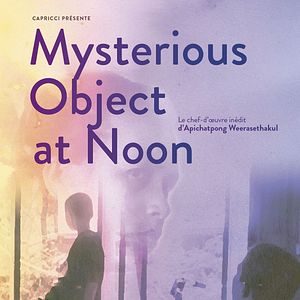 Photo Mysterious object at noon