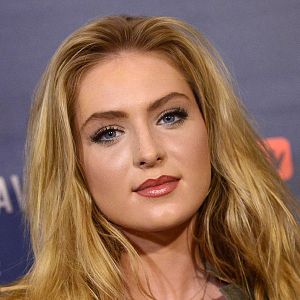 Photo Saxon Sharbino