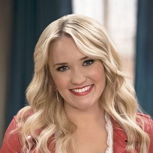 Photo Young & Hungry