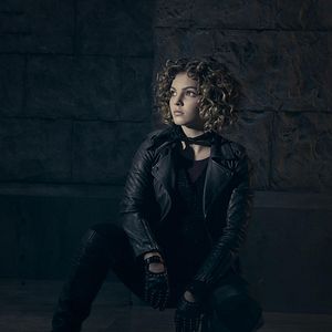 Photo Camren Bicondova