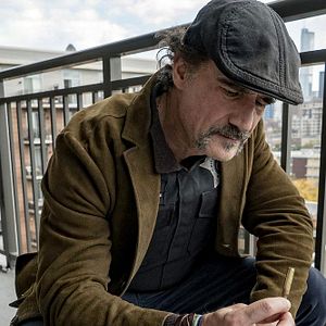 Photo Elias Koteas