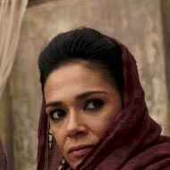 Photo Simone Kessell