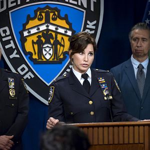 Photo Gina Gershon