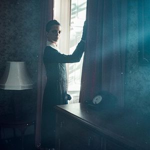 Photo The Black Gloves