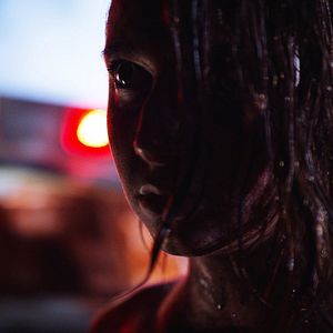 Photo Tonight She Comes