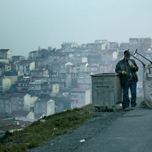 Photo Abluka - Suspicions