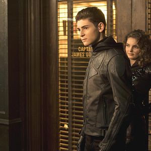 Photo Camren Bicondova