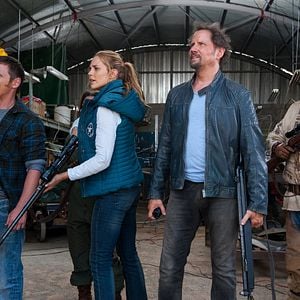 Photo Tremors 6: A Cold Day In Hell