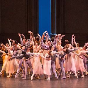 Photo Le Lac des cygnes (Opéra de Paris-FRA Cinéma)