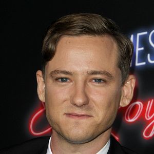 Photo Lewis Pullman