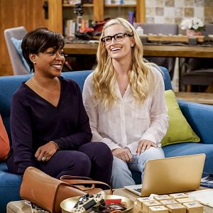 Photo Beth Behrs