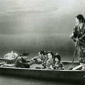 Photo Les Contes de la lune vague après la pluie