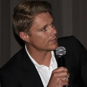 Photo Matthew Hodgson (II)