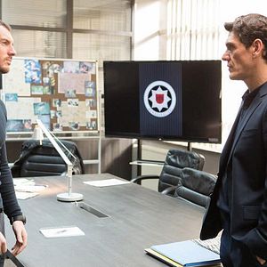 Photo Crossing Lines