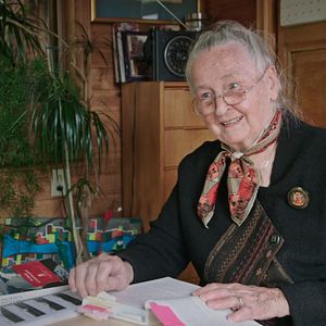 Photo La Fille Du Cratère