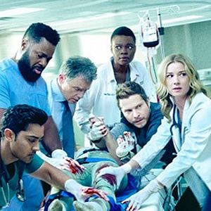 Photo The Resident
