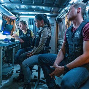 Photo Tracy Spiridakos