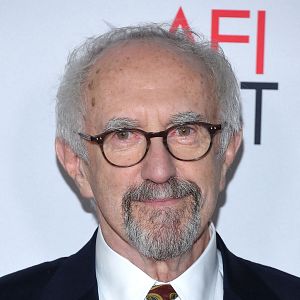 Photo Jonathan Pryce