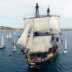 Photo L'Hermione, De L’Atlantique À La Méditerranée