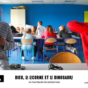 Photo Dieu, La Licorne Et Le Dinosaure