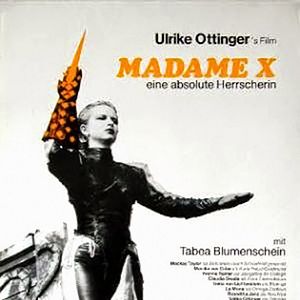 Photo Madame X, souveraine absolue