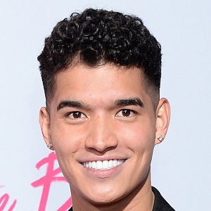 Photo Alex Wassabi