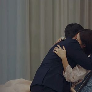 Photo Crash Landing on You