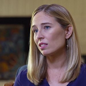 Jeffrey Epstein : pouvoir, argent et perversion Saison 1 - AlloCiné