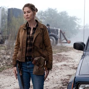 Photo Jenna Elfman