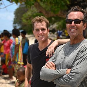 Photo Père et fils au bout du monde