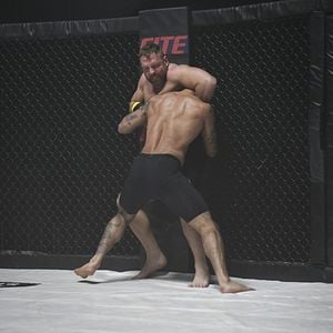 Photo Cagefighter