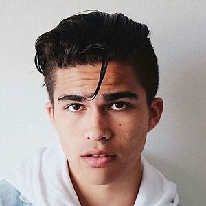 Photo Alex Aiono
