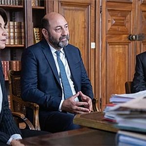 Photo Un homme d'honneur