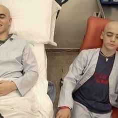 Photo Les Bracelets rouges