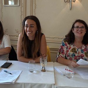 Photo Debout les femmes !