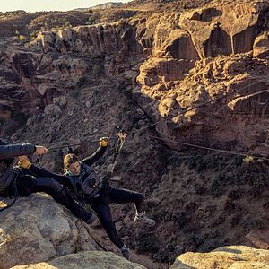 Photo En pleine nature avec Bear Grylls