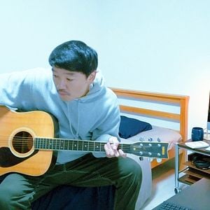 Photo Kazunari Tosa