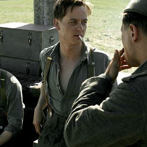 Photo Generation War