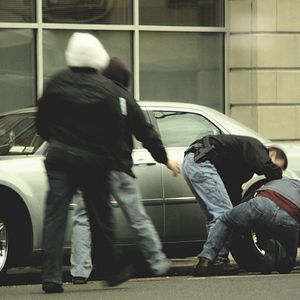 Photo How to Make Money Selling Drugs
