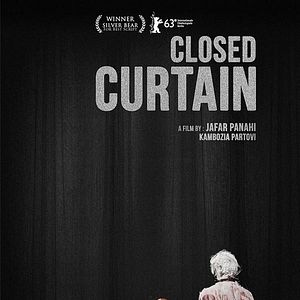 Photo Closed Curtain