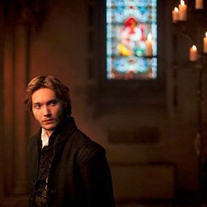 Photo Toby Regbo