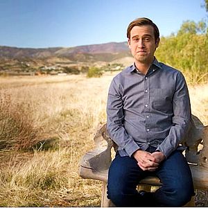Photo Tyler Henry à l'écoute de l'au-delà