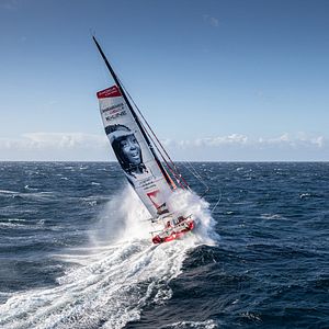 Photo Seule autour du monde