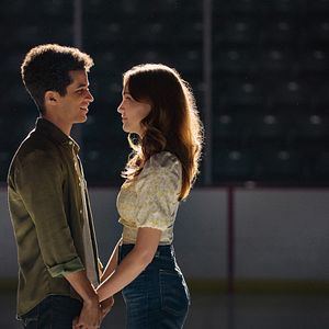 Photo Hello, adieu, et nous au milieu