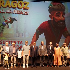 Photo Karagöz yar bana bir eglence