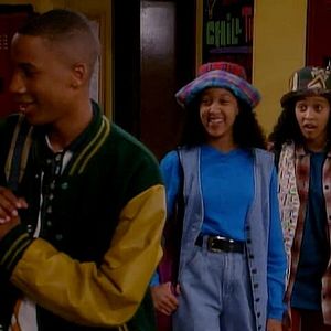 Photo Sister, Sister