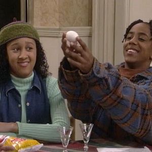 Photo Sister, Sister