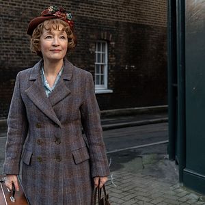 Photo Lesley Manville