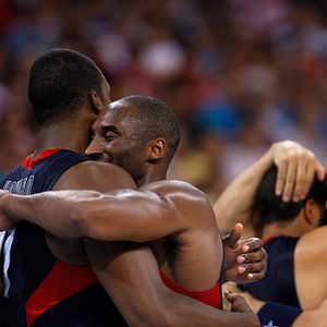 Photo The Redeem Team : Rebondir ensemble