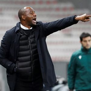 Photo Patrick Vieira - off the Bench